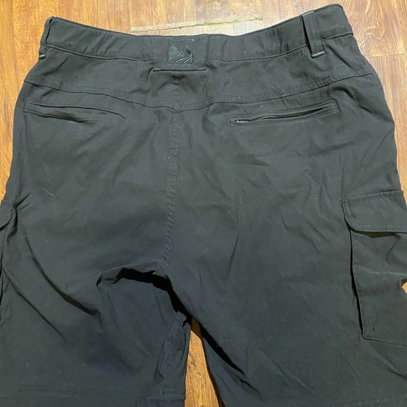 WindRiver Unisex Athletic Shorts - Picture 4 of 16